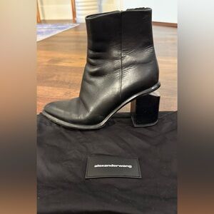 Alexander Wang ANNA Heeled Silver Notched Boots in sz 35.5, FITS LIKE US 6